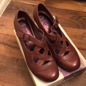 Clark’s Indigo brown heels
